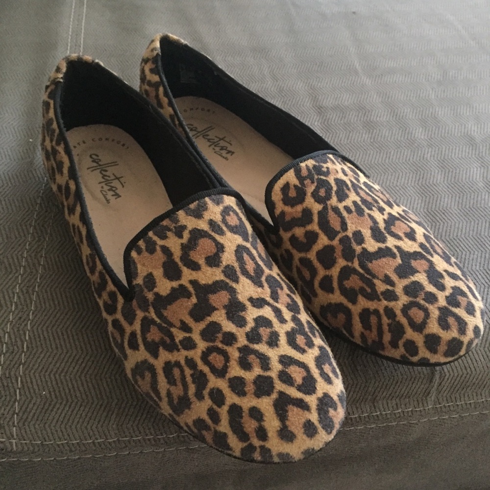 Cheetah Print Clark’s Flats Sandals